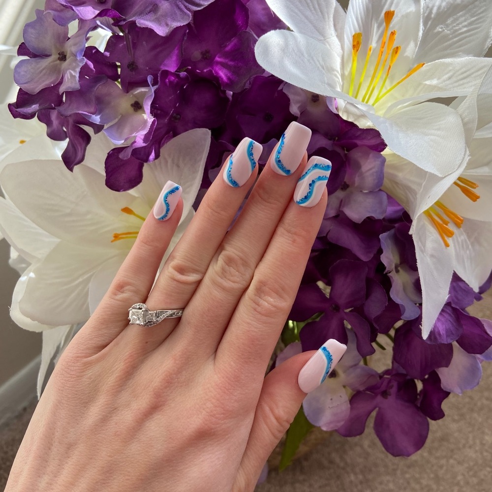 Blue Raspberry Swirl Press-On Nails - Picture 3 of 5